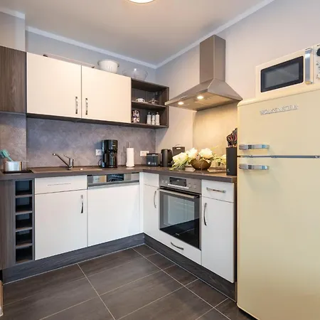 Lägenhet Knuddi S Ferienhof Zempin